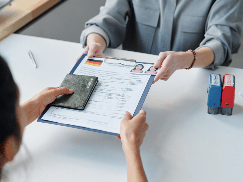 Assistance visas
